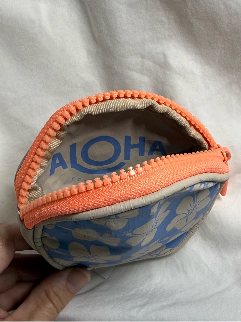 NEW Maui Exclusive 3pc Set: Mini & Small Pouch + Cutie NWT Aloha Collection - Picture 7 of 10